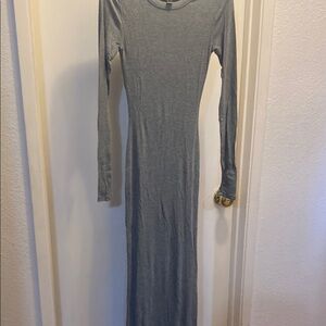 Elegant Gray Long Sleeve Dress